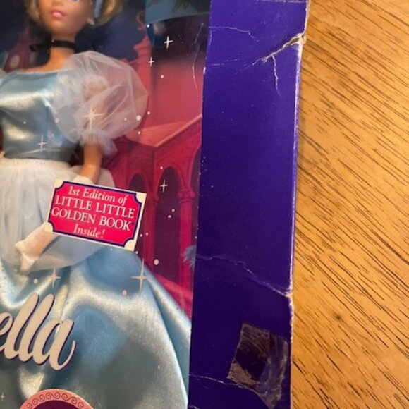 1991 Disney Classics Cinderella Barbie - Picture 5 of 6